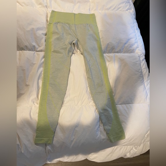 Gymshark Leggings - Picture 2 of 2